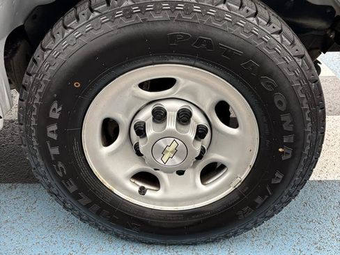 Used 2021 Chevrolet Express 2500 w/ Driver Convenience Package image 27