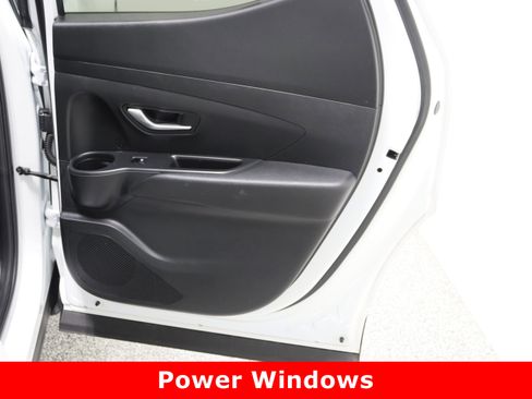 Used 2022 Hyundai Santa Cruz SEL Premium image 33