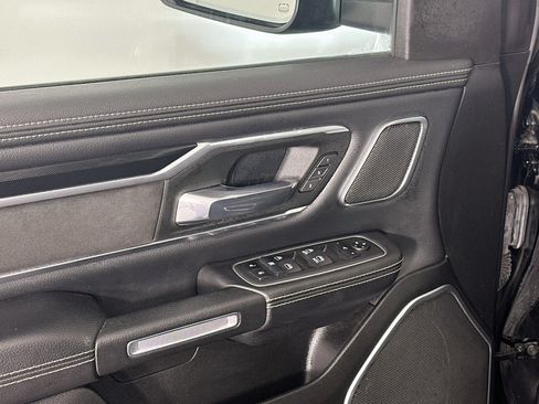 Used 2022 RAM 1500 Laramie AWD/4WD image 15