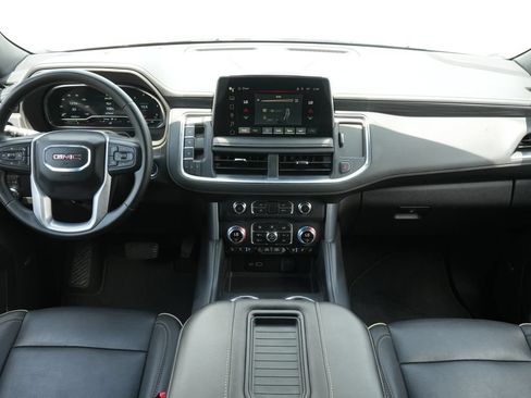 Used 2024 GMC Yukon SLT RWD image 5