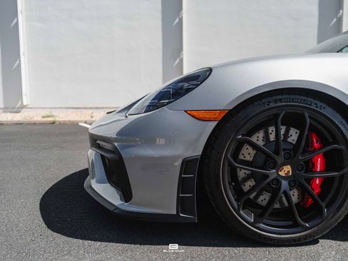 Used 2021 Porsche 718 Boxster Spyder RWD image 9
