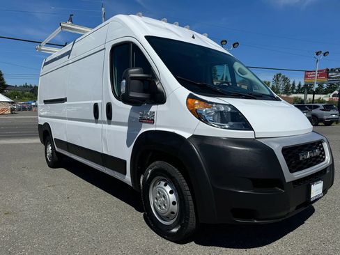 Used 2021 RAM ProMaster 2500 FWD image 3