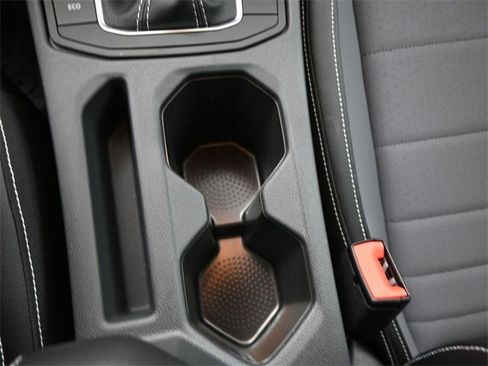 New 2026 Volkswagen Jetta SE image 31