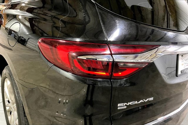 Used 2020 Buick Enclave Avenir w/ Avenir Technology Package AWD/4WD image 10