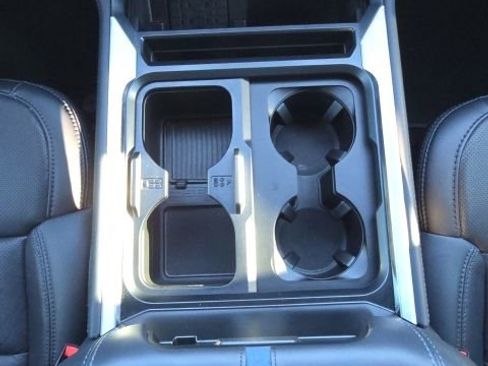 Used 2025 Ford F250 Platinum image 41