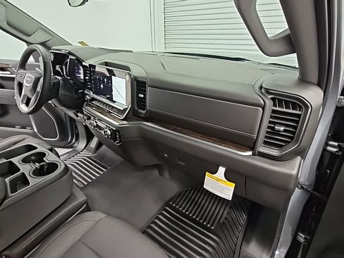 New 2026 GMC Sierra 1500 SLE w/ Preferred Package image 37
