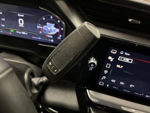 Used 2024 GMC Sierra 3500 AT4 w/ AT4 Premium Plus Package image 23