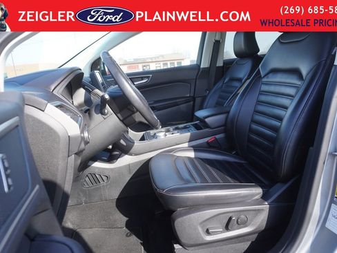 Used 2024 Ford Edge SEL image 16