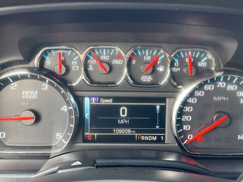 Used 2015 Chevrolet Silverado 2500 LT w/ LT Convenience Package image 25