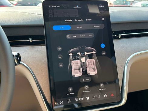 New 2025 Volvo EX90 Plus image 29