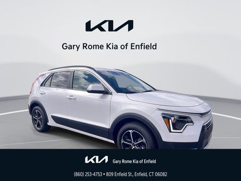 New 2025 Kia Niro LX image 1
