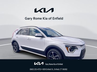 New 2025 Kia Niro LX