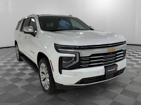 Certified 2025 Chevrolet Suburban Premier AWD/4WD image 7