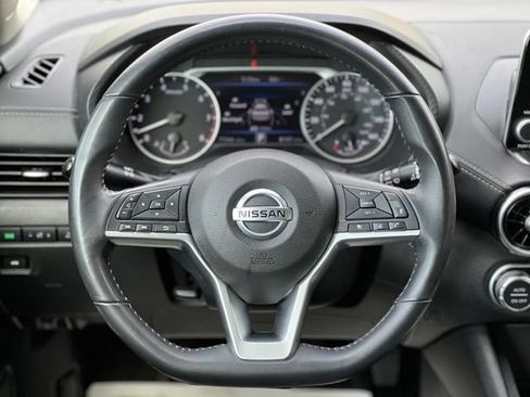 Used 2021 Nissan Sentra SV FWD image 32