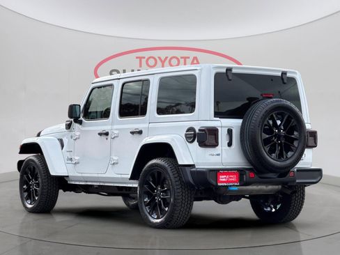 Used 2024 Jeep Wrangler Unlimited Sahara image 7
