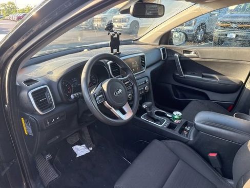 Used 2022 Kia Sportage LX w/ LX AWD Value Edition Package image 9
