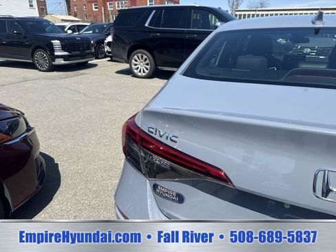 Used 2024 Honda Civic Sport image 5