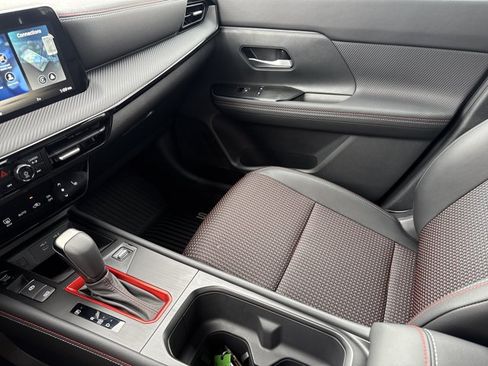 Certified 2026 Nissan Kicks SR w/ SR Premium Package FWD image 21