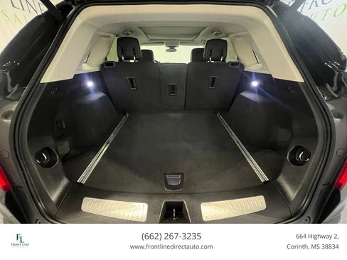 Used 2017 Cadillac XT5 Luxury w/ Driver Awareness Package AWD/4WD image 24