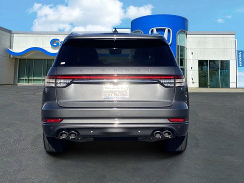 Used 2022 Lincoln Aviator Reserve w/ Equipment Group 201A image 5