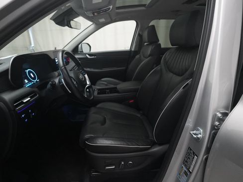 Used 2024 Hyundai Palisade Limited FWD image 7