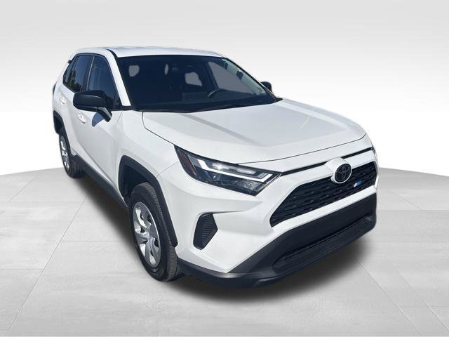 Used 2025 Toyota RAV4 LE FWD image 7