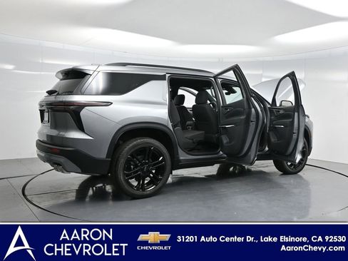 New 2026 Chevrolet Traverse LT w/ Driver Confidence Package image 4