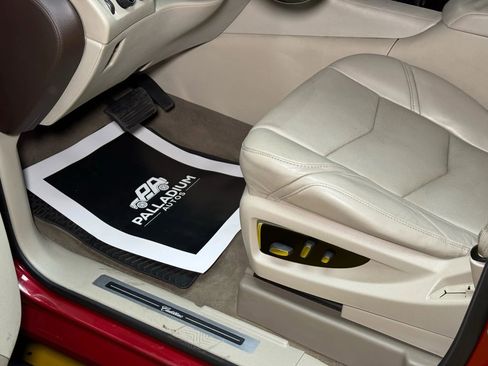 Used 2015 Cadillac Escalade ESV Premium image 37