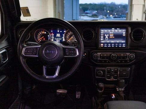 Certified 2022 Jeep Wrangler Unlimited Sahara image 11