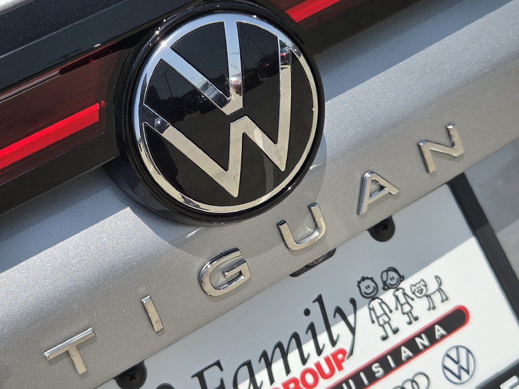 New 2026 Volkswagen Tiguan S FWD image 9