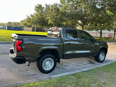 Used 2024 Chevrolet Colorado W/T w/ WT Convenience Package II RWD image 6