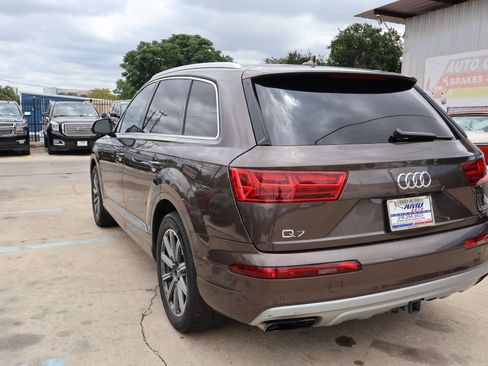 Used 2017 Audi Q7 3.0T Premium Plus w/ Premium Plus Package AWD/4WD image 6