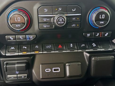 Used 2020 Chevrolet Silverado 1500 LTZ w/ LTZ Plus Package RWD image 20