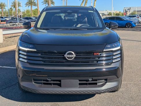 Certified 2025 Nissan Kicks SR image 32