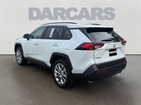 Used 2025 Toyota RAV4 XLE Premium w/ Weather Package AWD/4WD image 5