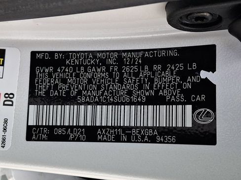 Certified 2025 Lexus ES 300h w/ Premium Package image 29