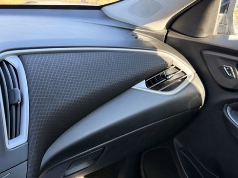 Used 2024 Chevrolet Malibu LT w/ Midnight Edition image 19