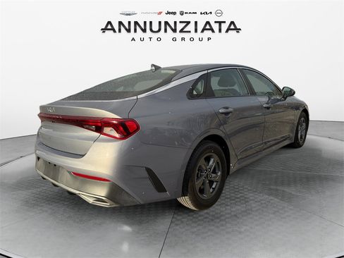 Used 2022 Kia K5 LX image 5