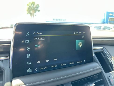 Used 2024 Chevrolet Suburban LT image 17