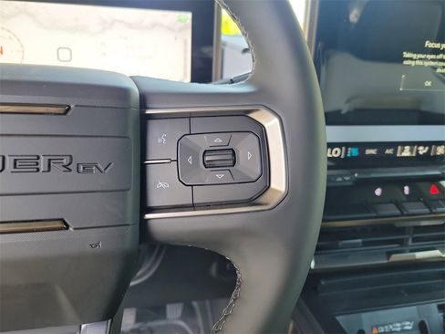 New 2025 GMC Hummer EV 3X image 15