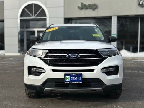 Used 2023 Ford Explorer XLT w/ Equipment Group 202A image 9