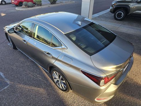 Used 2020 Lexus ES 350 w/ Accessory Package 2 FWD image 15