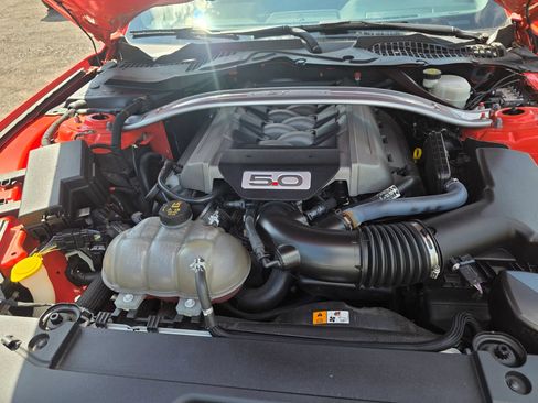 Used 2016 Ford Mustang GT Premium RWD image 29