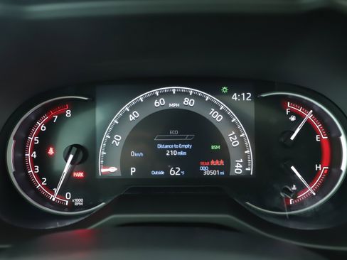 Used 2023 Toyota RAV4 XLE w/ Convenience Package image 13