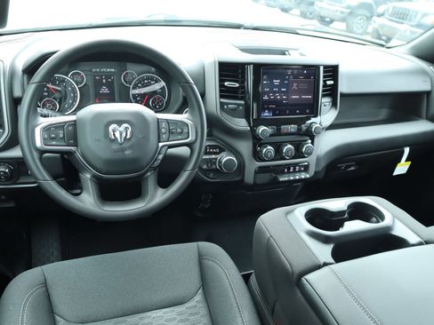 New 2026 RAM 1500 Express AWD/4WD image 2
