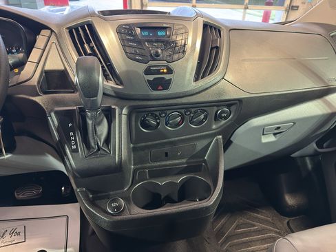 Used 2019 Ford Transit 250 148 Low Roof RWD image 17