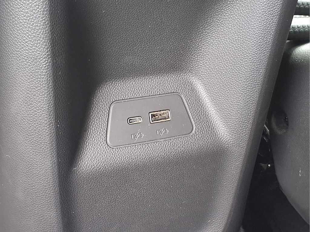 Used 2024 Buick Envision Preferred AWD/4WD image 23