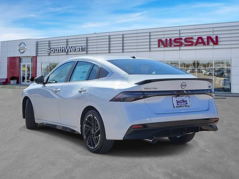 New 2026 Nissan Sentra SR w/ SR Premium Package FWD image 8