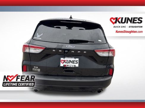 Used 2021 Ford Escape SE w/ SE Sport Appearance Package image 10