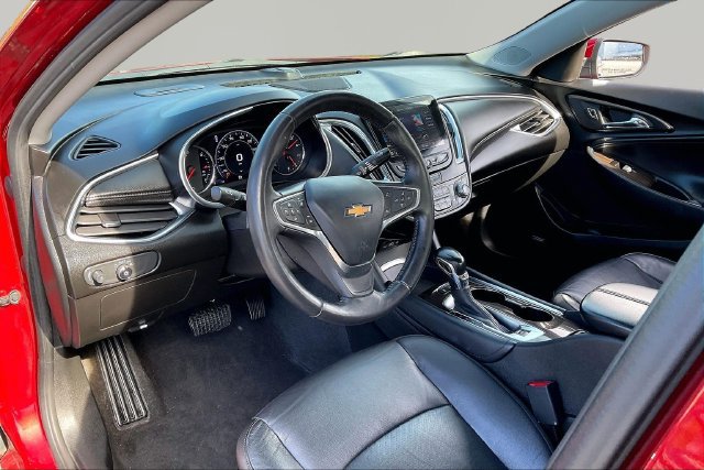 Used 2022 Chevrolet Malibu Premier FWD image 12